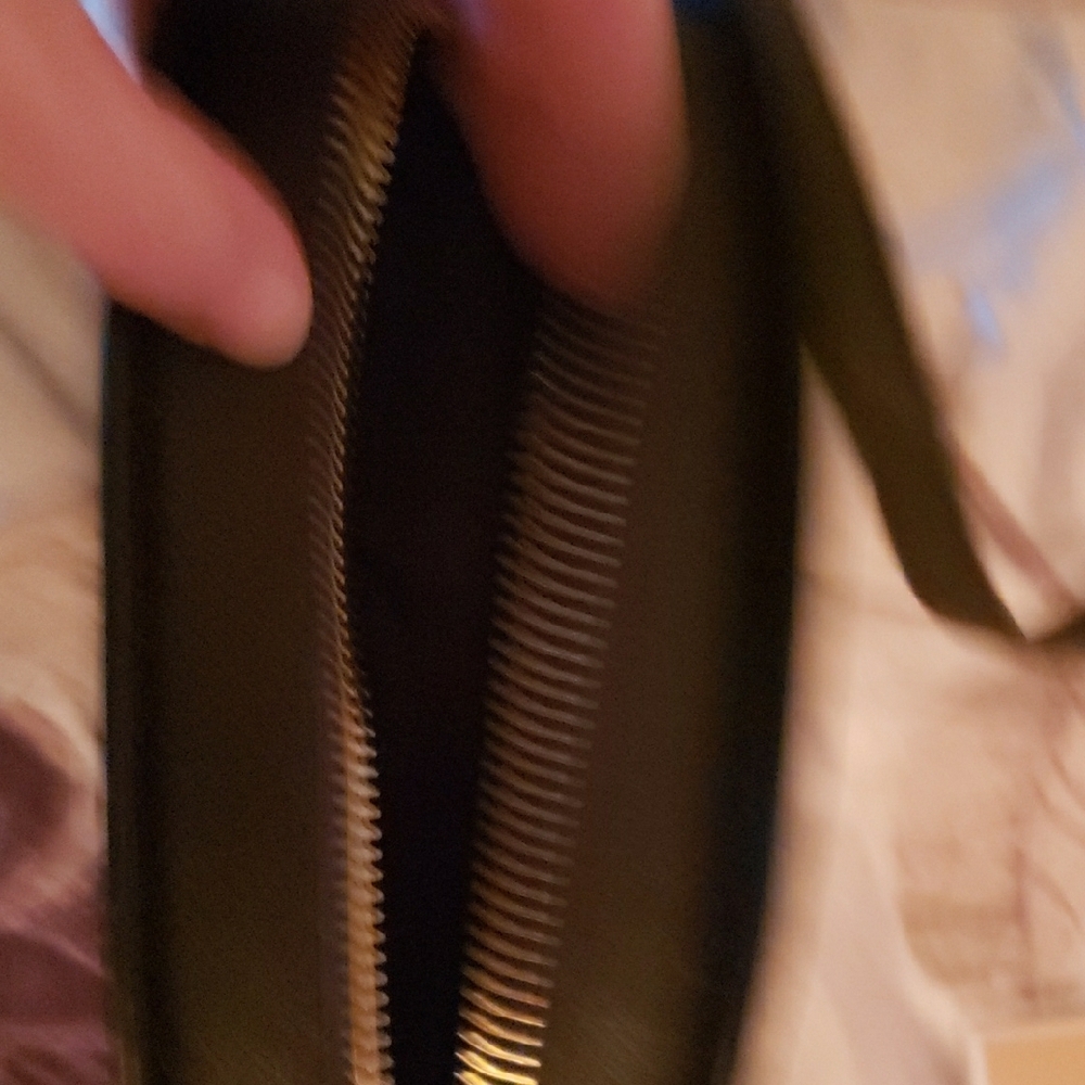 New Michael Kors Black  Oval  Jet set Crossbody Bag - Picture 5 of 6